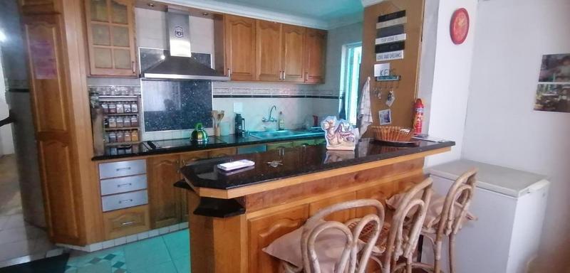 5 Bedroom Property for Sale in Rocklands Western Cape